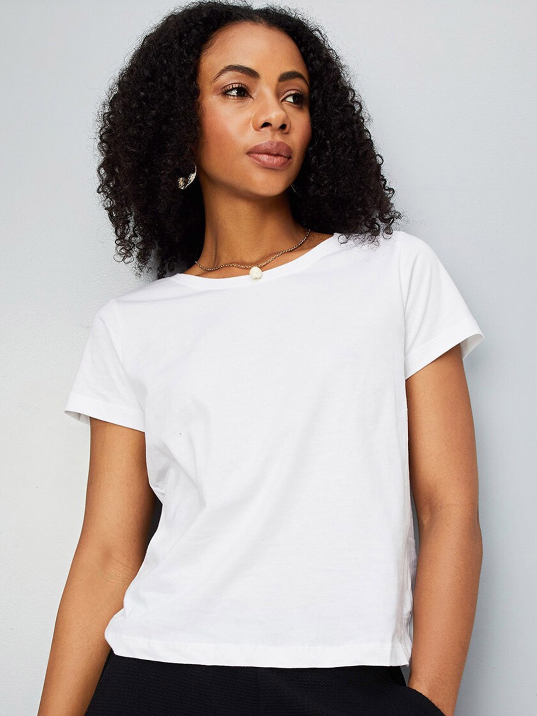 

max Round Neck Short Sleeves Pure Cotton T-shirt, White
