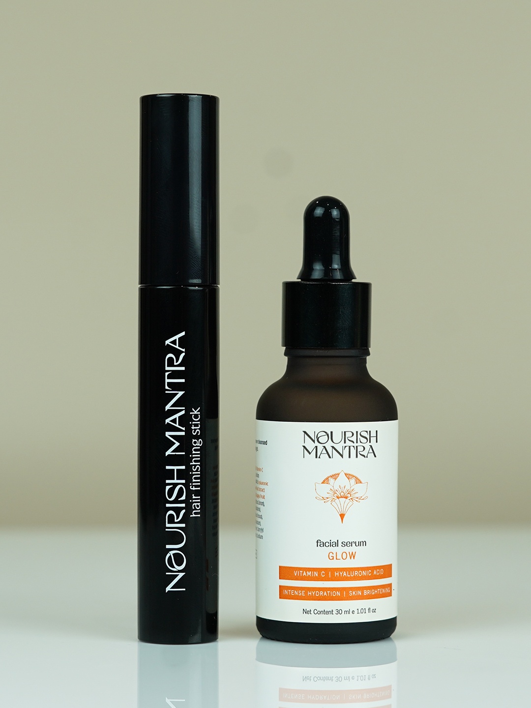 

Nourish Mantra Hair Finishing Stick & Glow Serum, Black