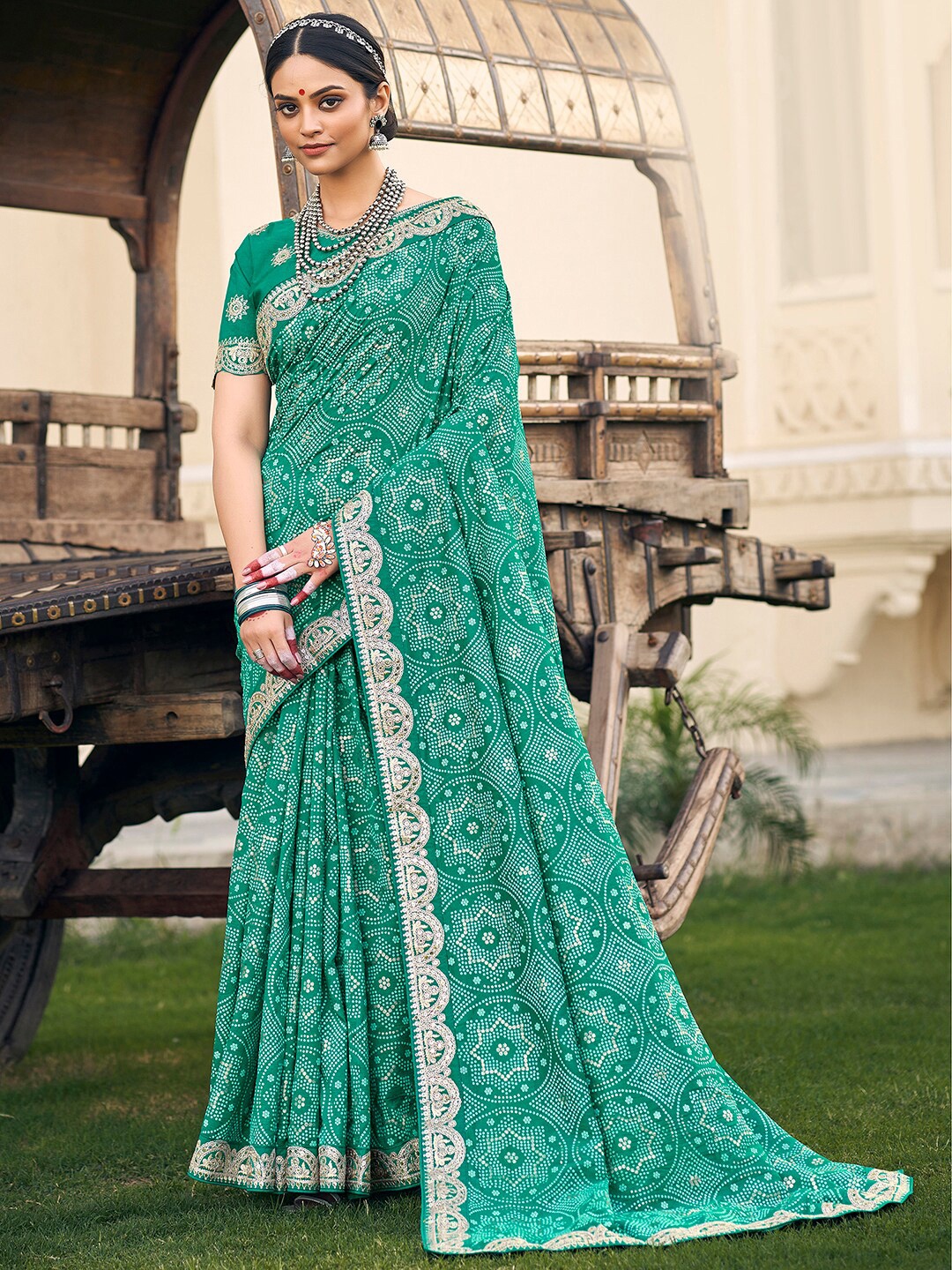 

Anouk Sea Green & White Bandhani Printed Embroidered Bandhani Saree