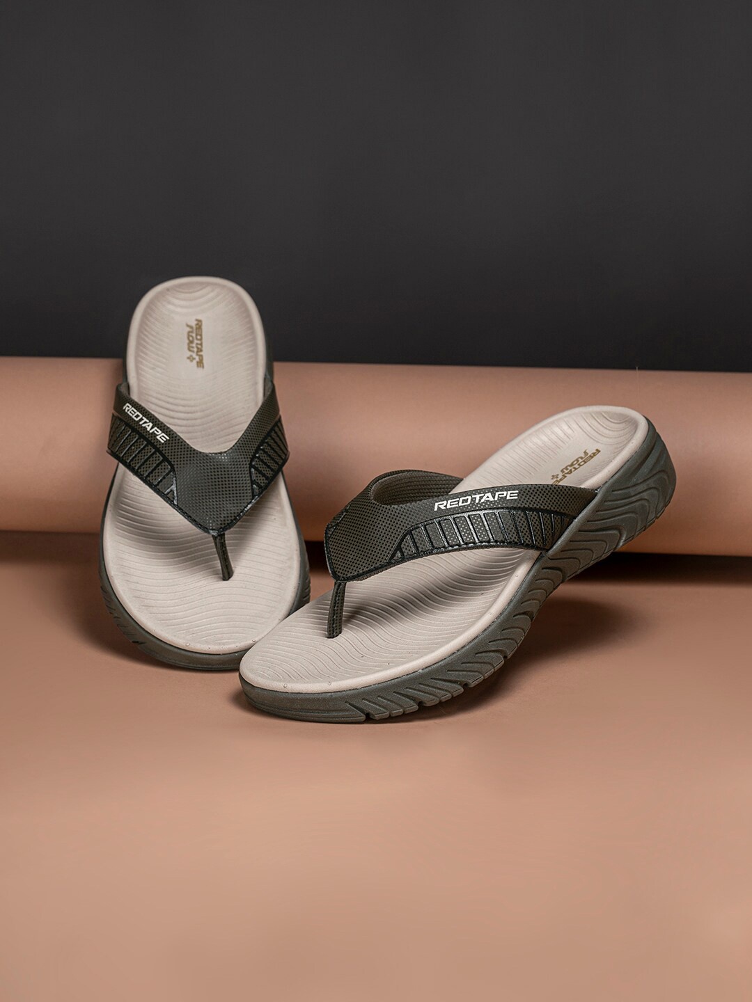 

Red Tape Men Textured Thong Flip-Flops, Olive