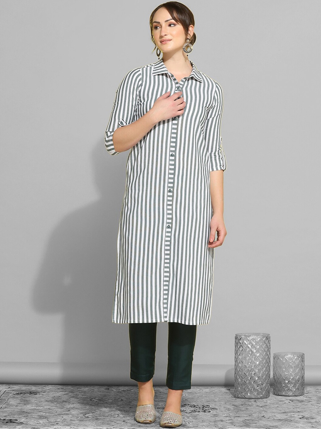 

KALINI Striped Roll-Up Sleeves Straight Kurta with Trousers, White