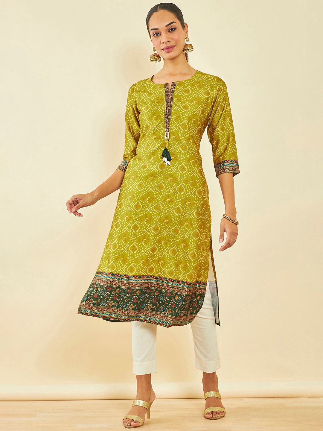 

Soch Bandhani Printed Notched Round Neck Satin Kurta, Olive