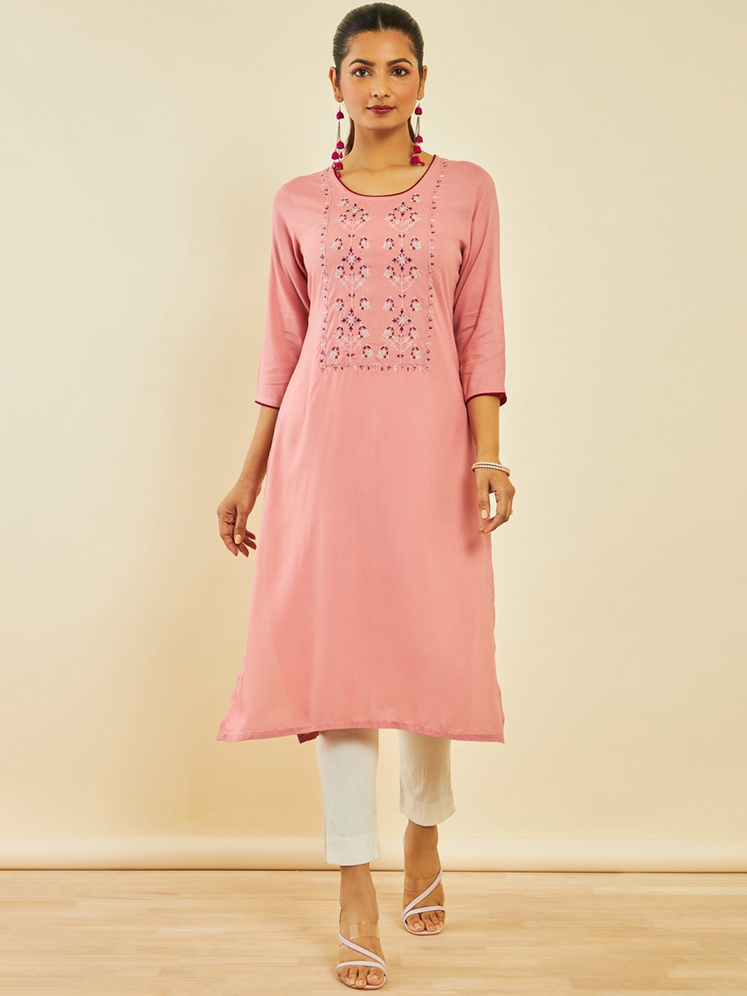 

Soch Ethnic Motifs Yoke Design Thread Work Kurta, Pink