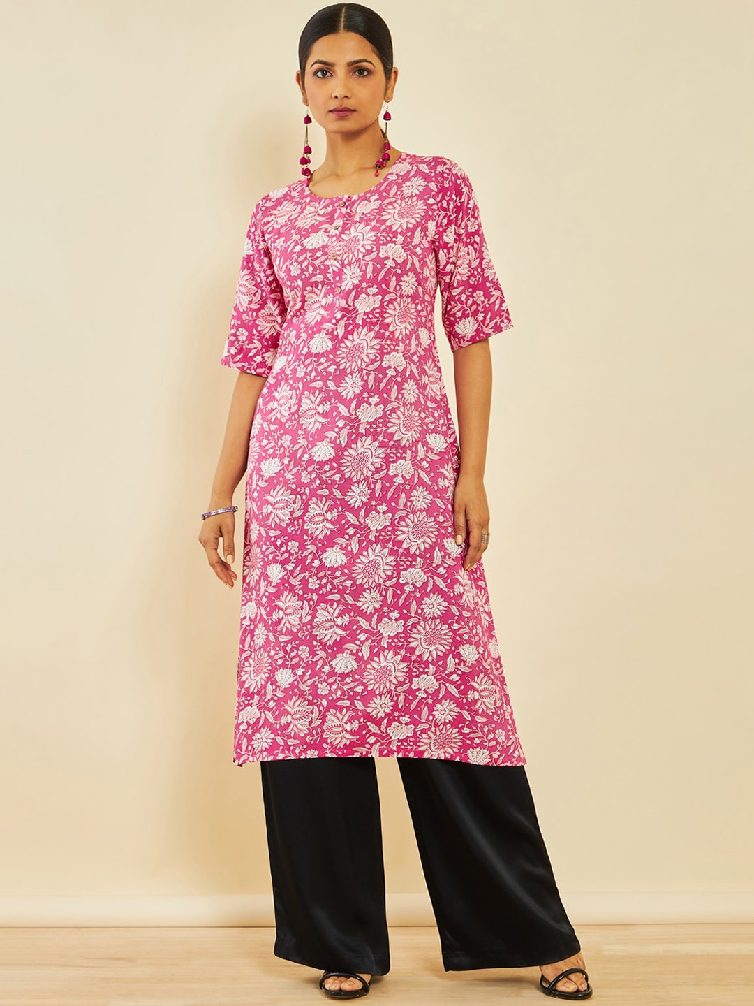 

Soch Floral Printed Straight Kurta, Pink