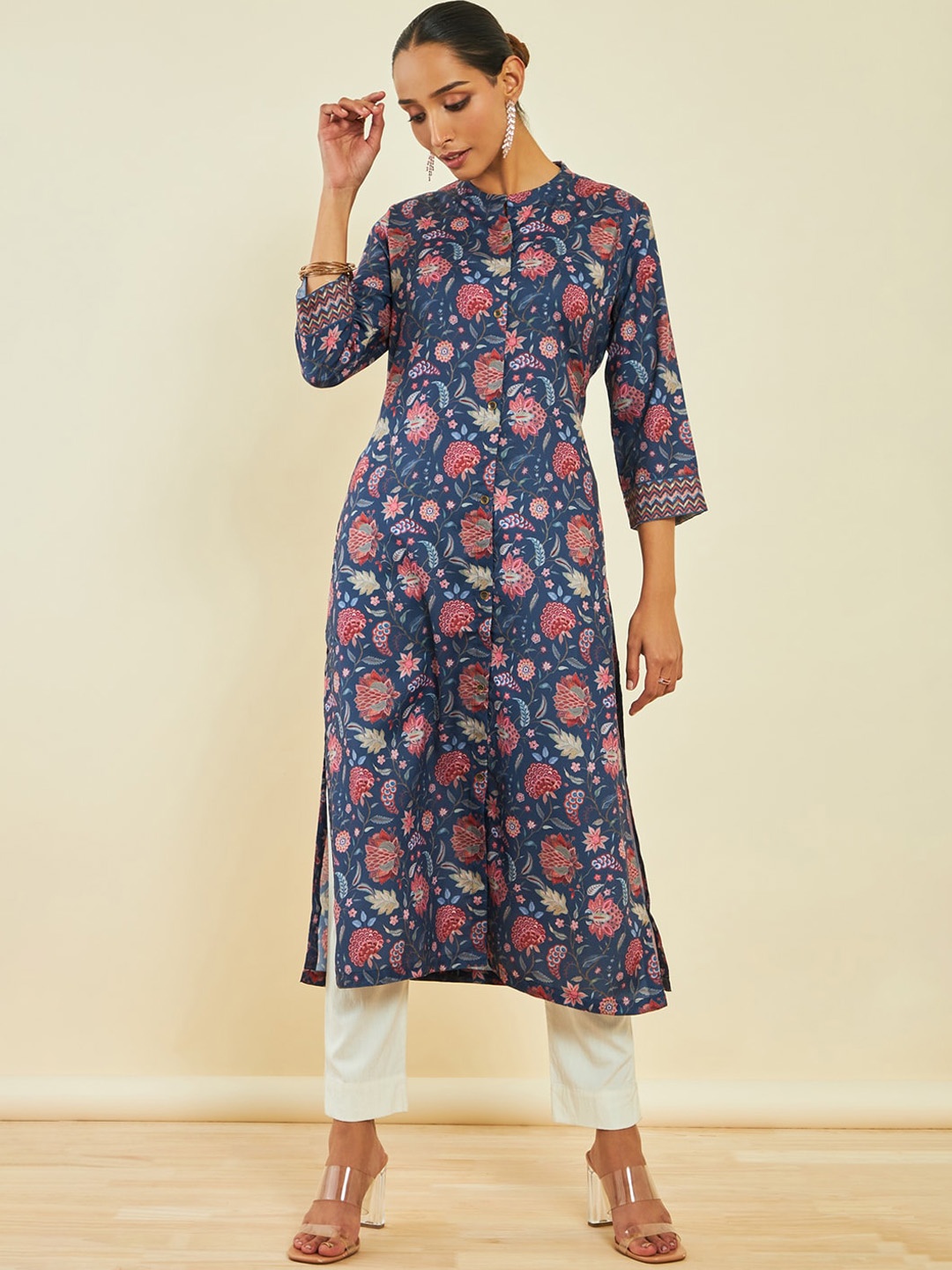 

Soch Floral Printed Mandarin Collar Straight Kurta, Navy blue