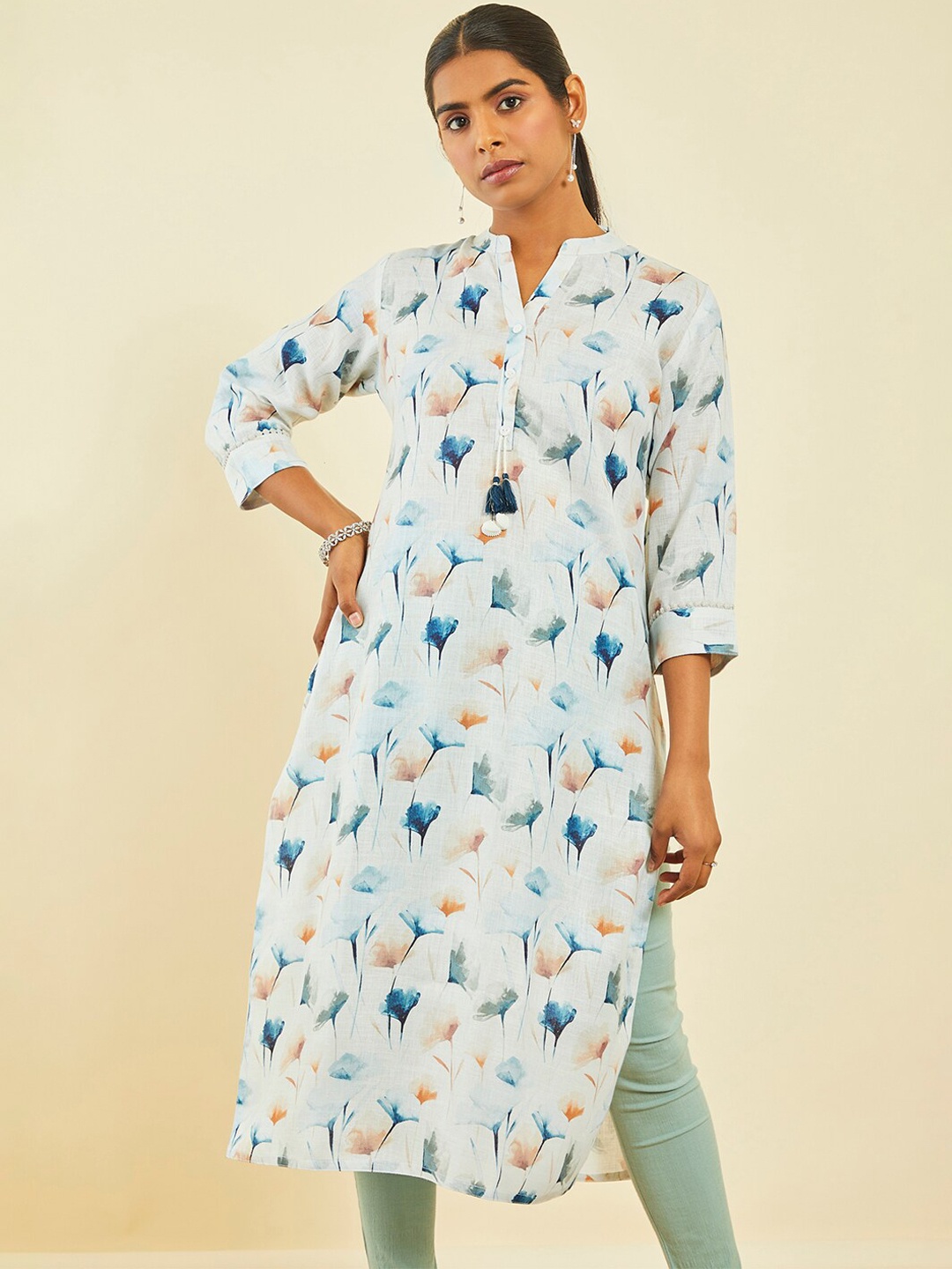 

Soch Floral Printed Mandarin Collar Straight Kurta, Off white