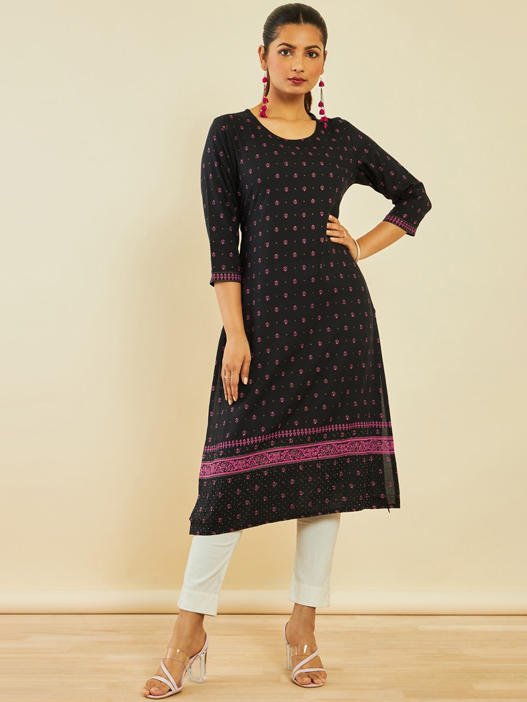 

Soch Floral Printed Regular Kurta, Black