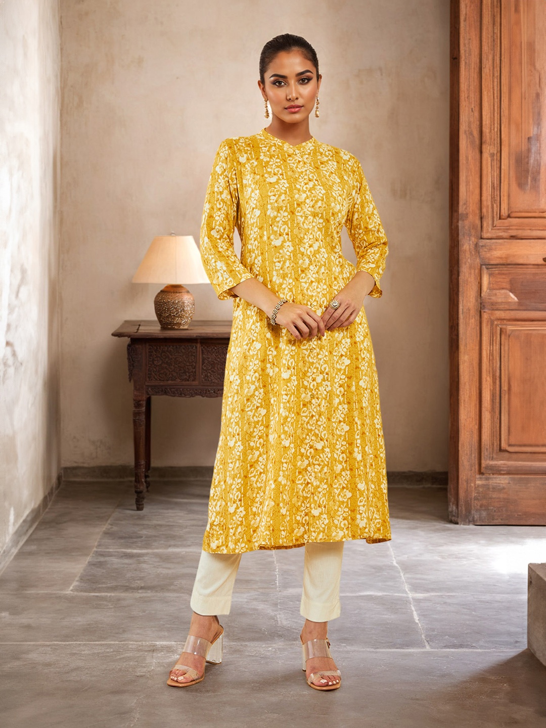 

Soch Floral Printed Mandarin Collar Straight Kurta, Mustard
