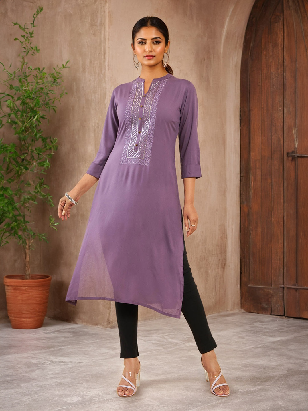 

Soch Ethnic Motifs Embroidered Sequined Straight Kurta, Purple