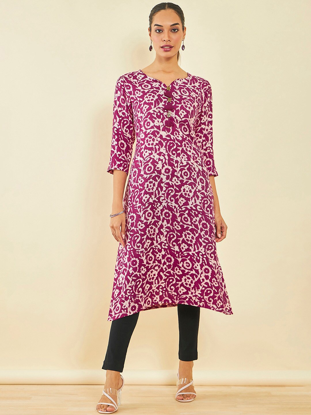 

Soch Batik Printed Tassels Straight Kurta, Magenta