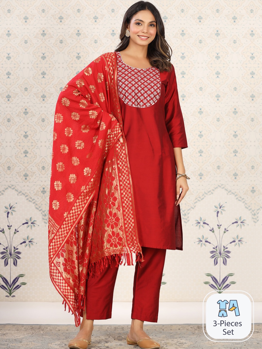 

Ode by House of Pataudi Floral Embroidered Sequined Straight Kurta & Trousers With Dupatta, Red