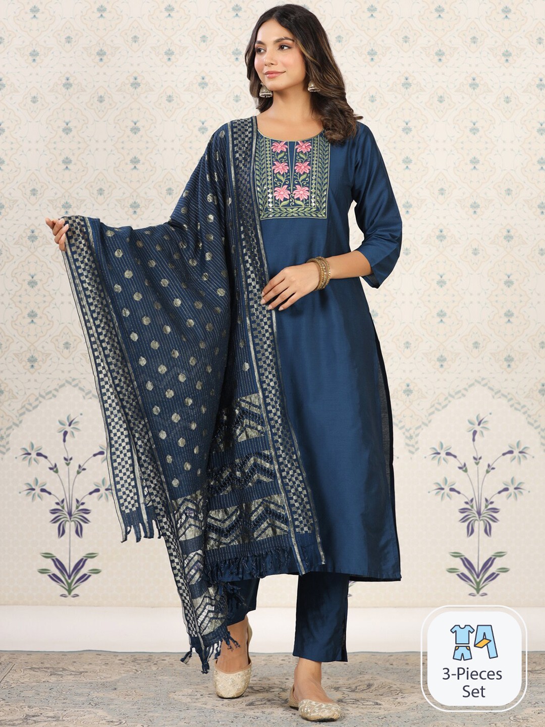 

Ode by House of Pataudi Ethnic Motifs Yoke Design Kurta With Trousers & Dupatta, Teal