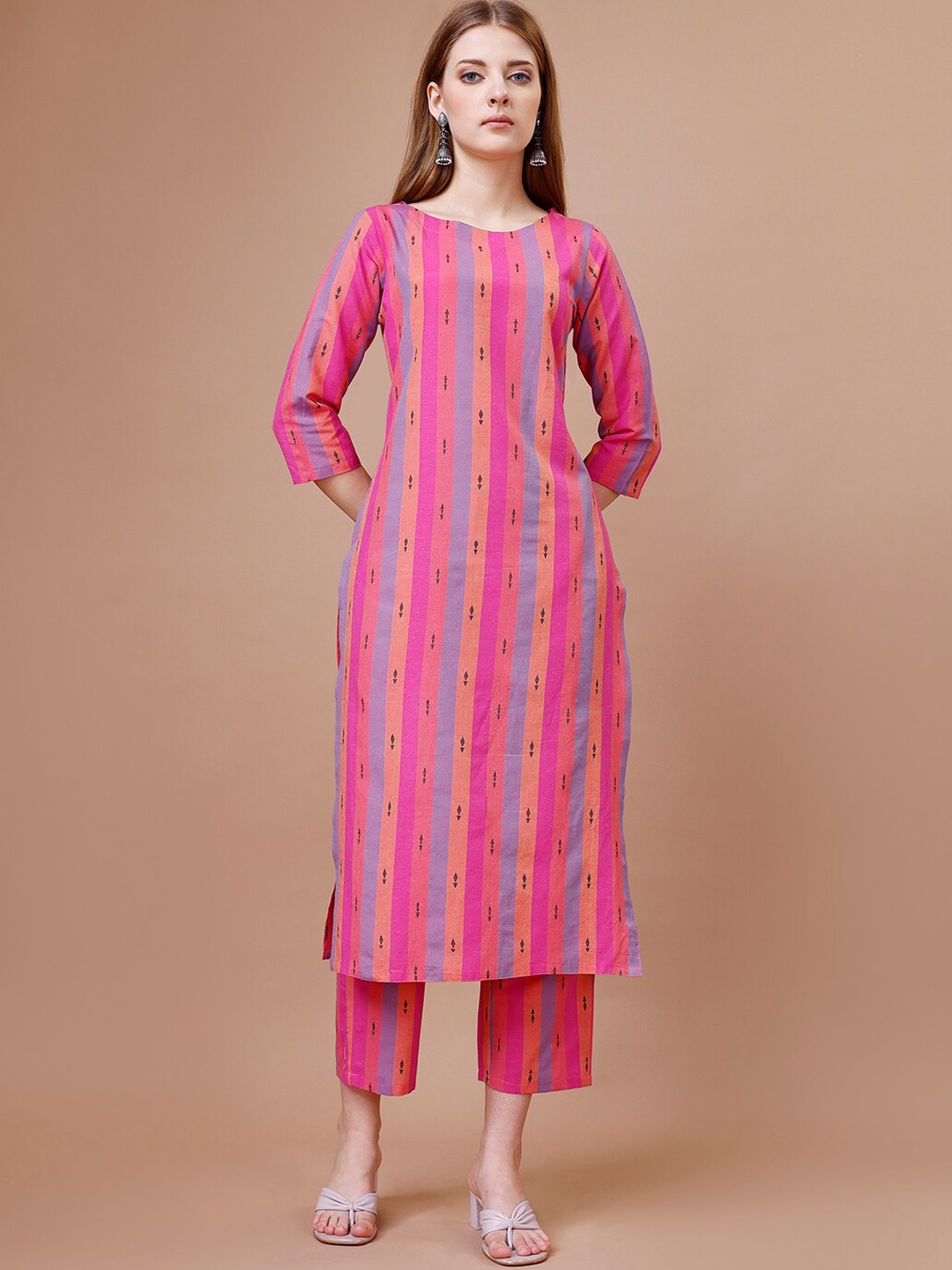 

Hinayat Fashion Striped Round Neck Kurta & Trousers, Pink
