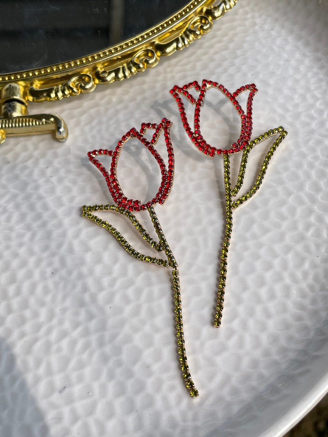 

ISHKAARA Floral Shaped Drop Earrings, Red