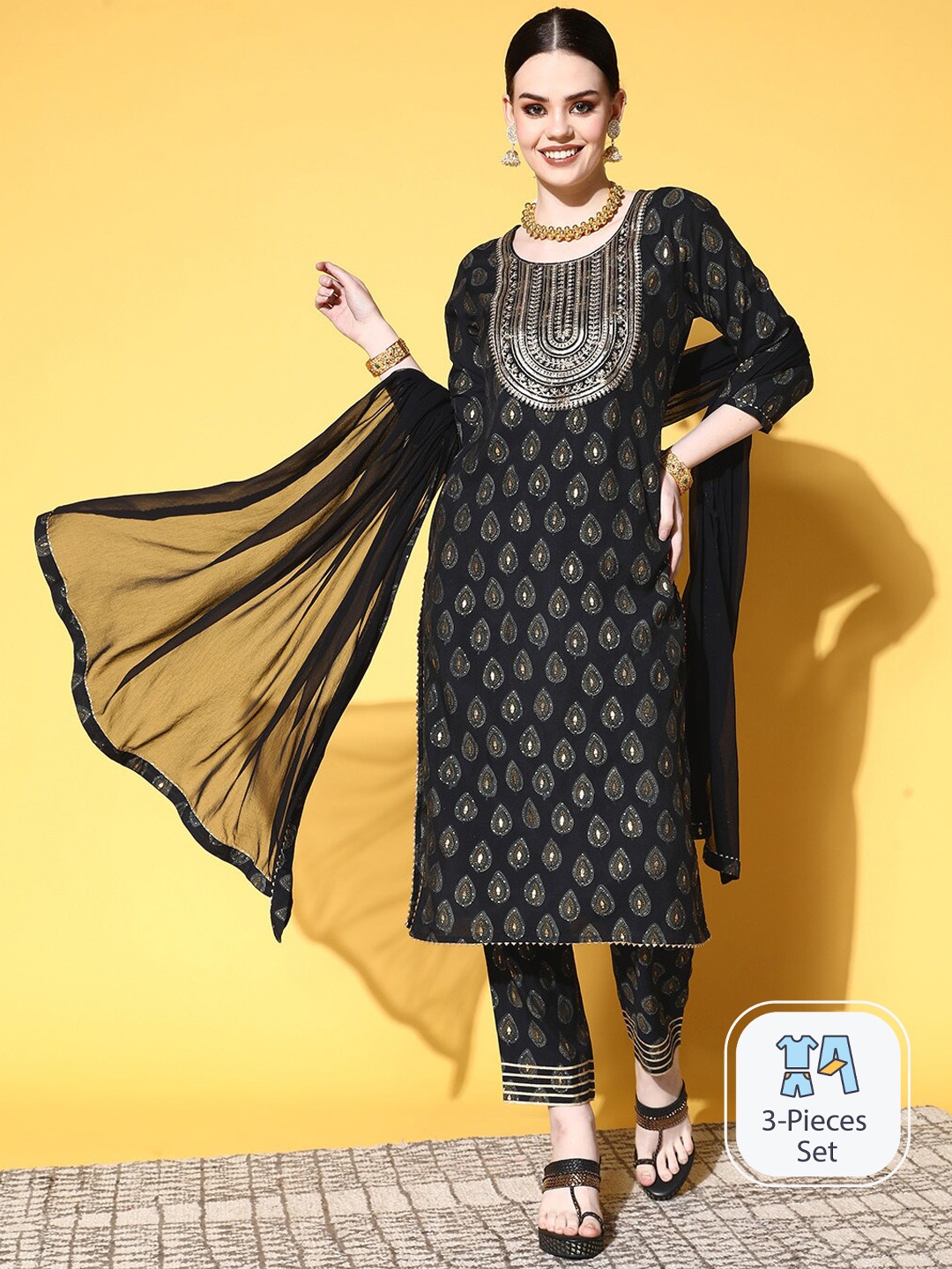 

Ishin Floral Embroidered Regular Sequinned Kurta With Trousers & Dupatta, Navy blue