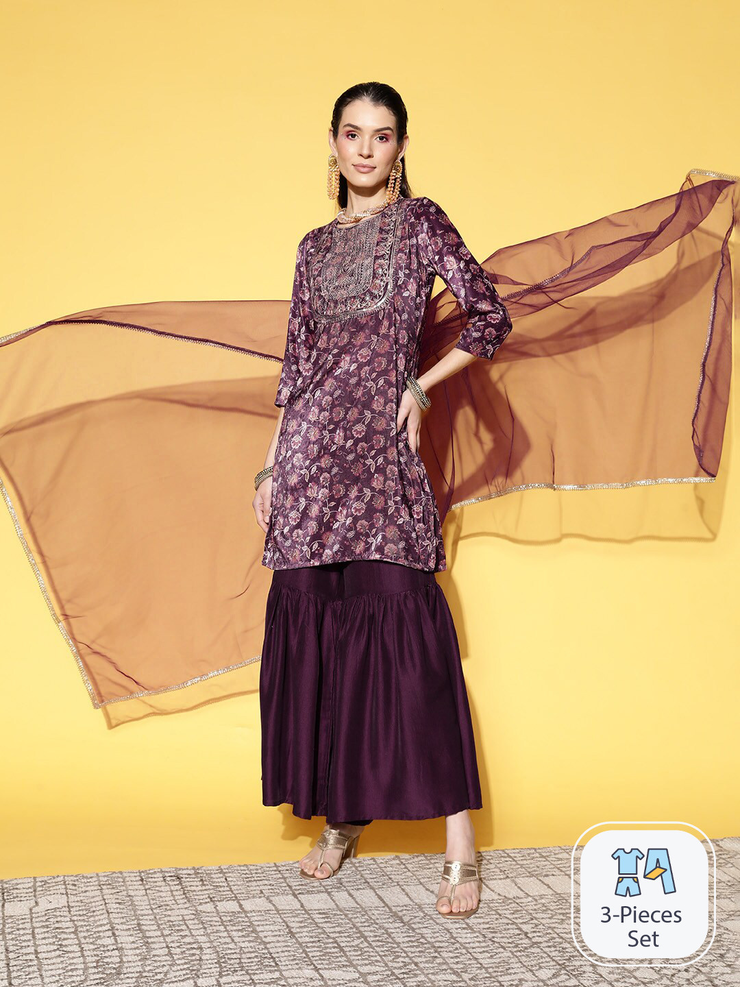

Ishin Floral Embroidered Thread Work Velvet Kurta with Sharara & With Dupatta, Burgundy