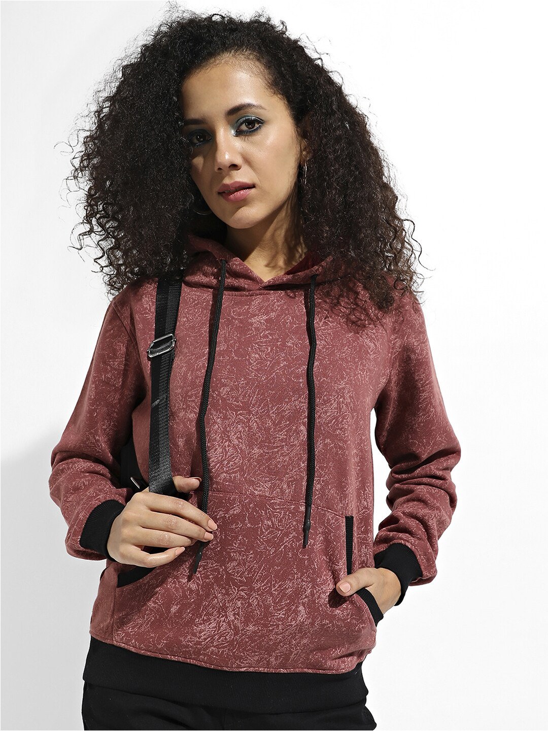 

Campus Sutra Abstract Printed Hooded Cotton Pullover Sweatshirt, Brown