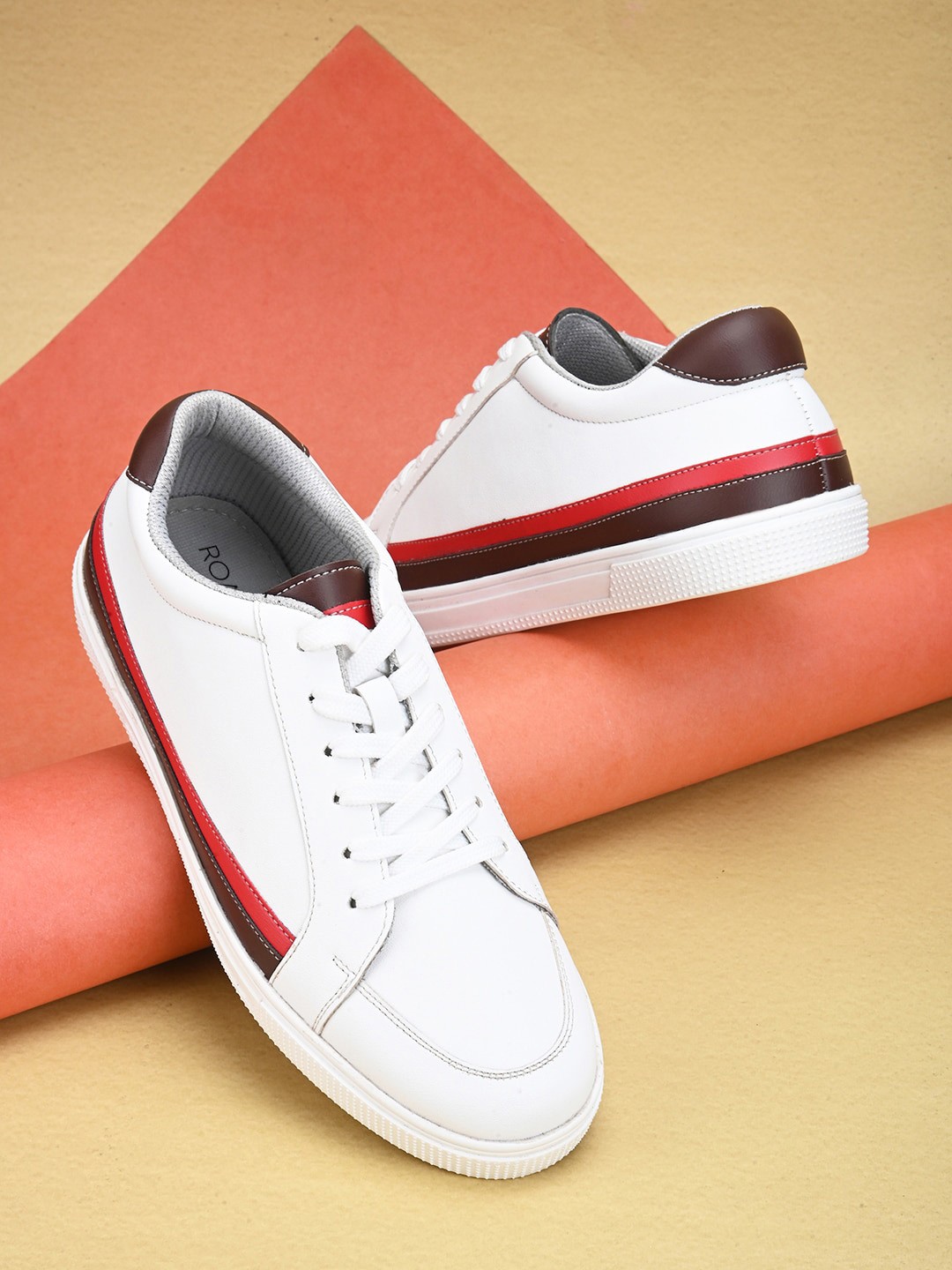 

Roadster Men White & Red Colourblocked Lightweight Lace-Ups Sneakers