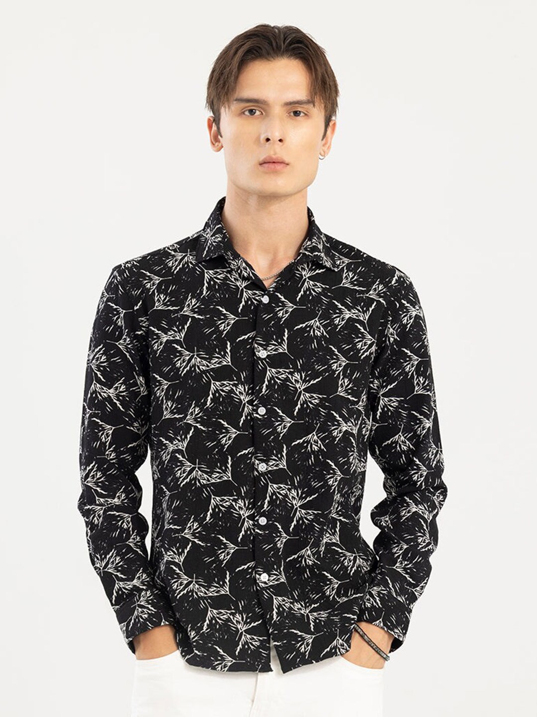 

Snitch Slim Fit Abstract Printed Casual Shirt, Black
