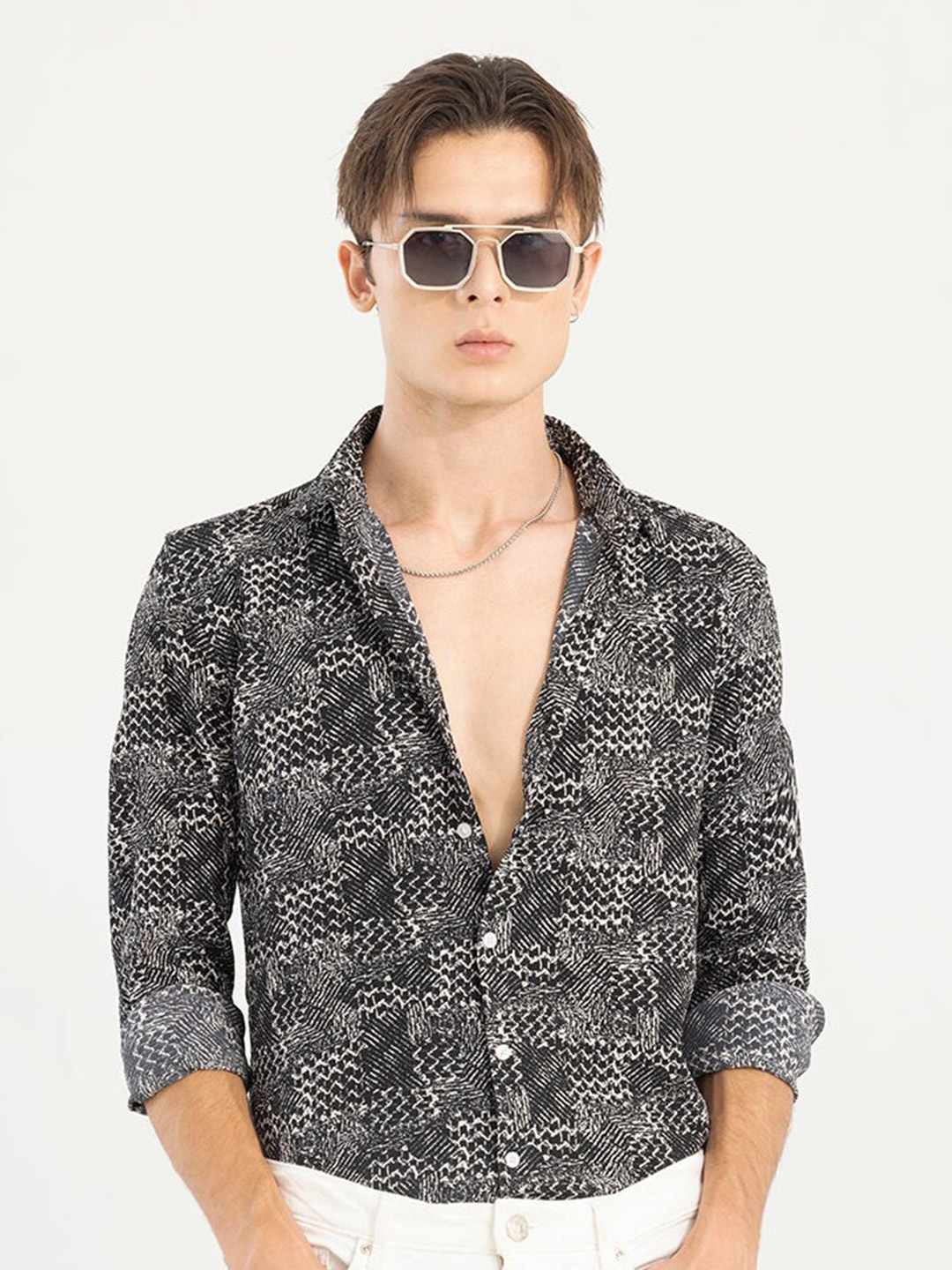 

Snitch Slim Fit Abstract Printed Spread Collar Cotton Casual Shirt, Black