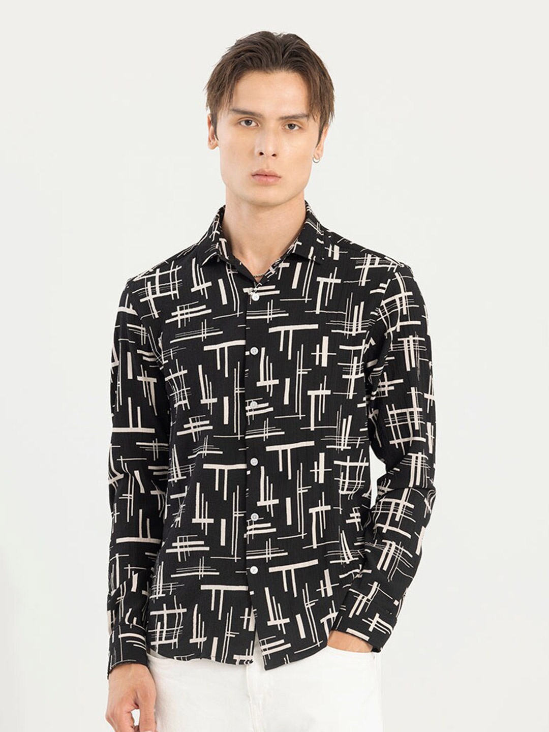 

Snitch Slim Fit Geometric Printed Spread Collar Casual Shirt, Black