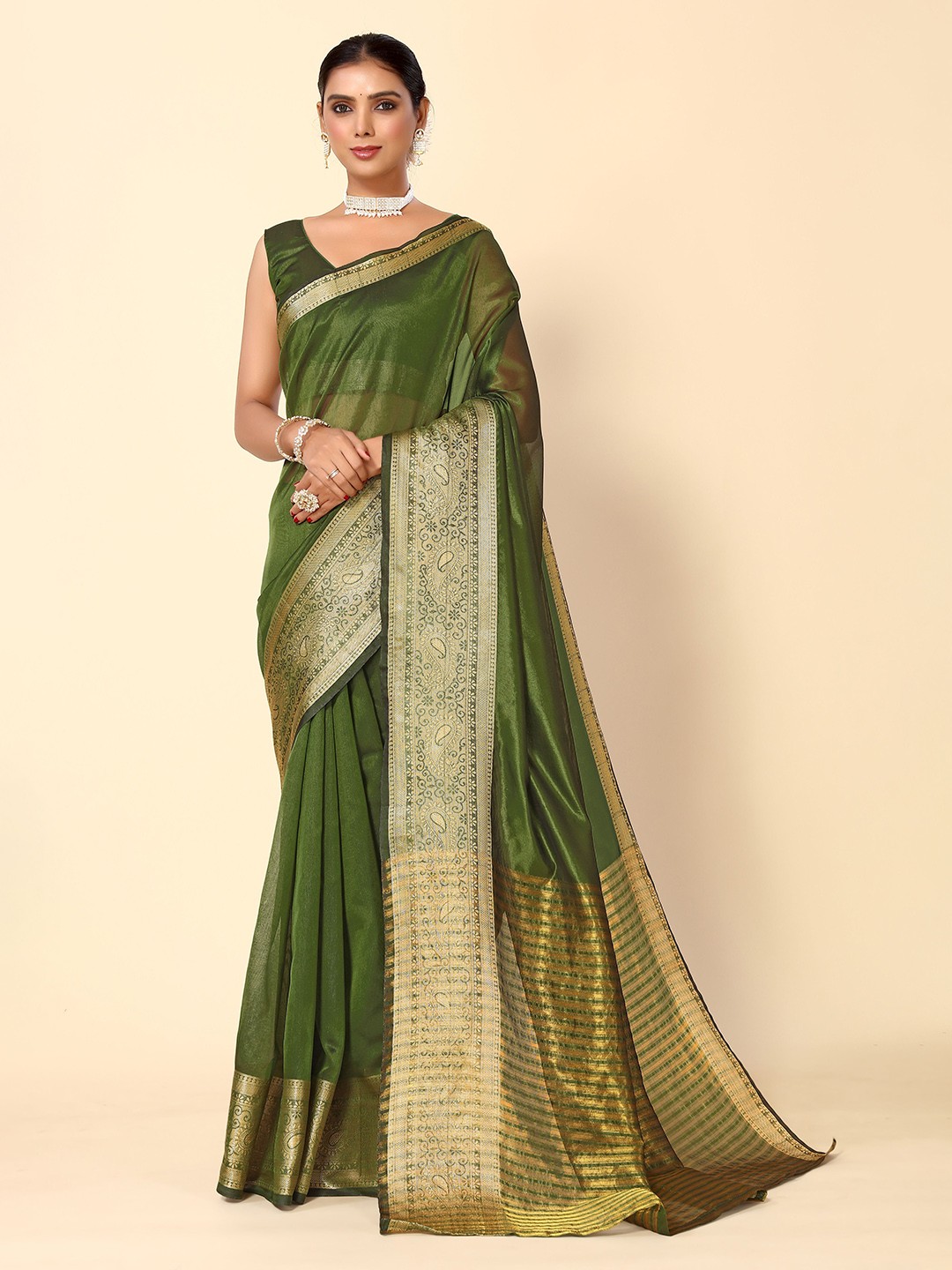 

HERE&NOW Woven Design Zari Silk Cotton Banarasi Saree, Green