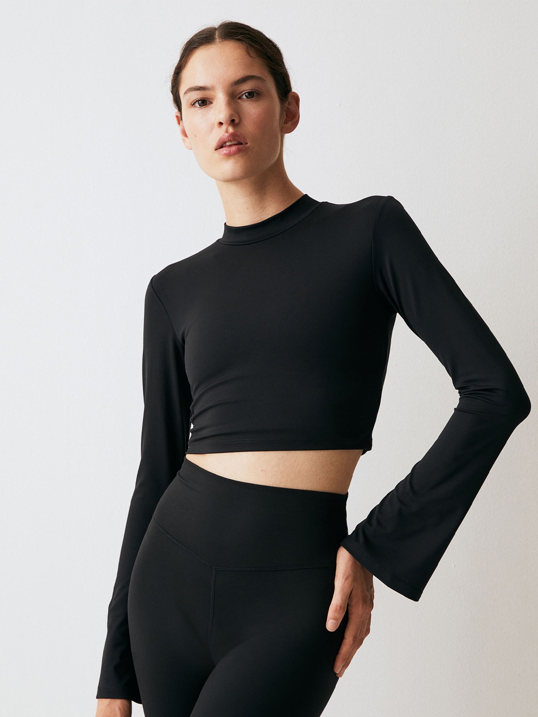 

H&M Softmove Cropped Sports Top, Black