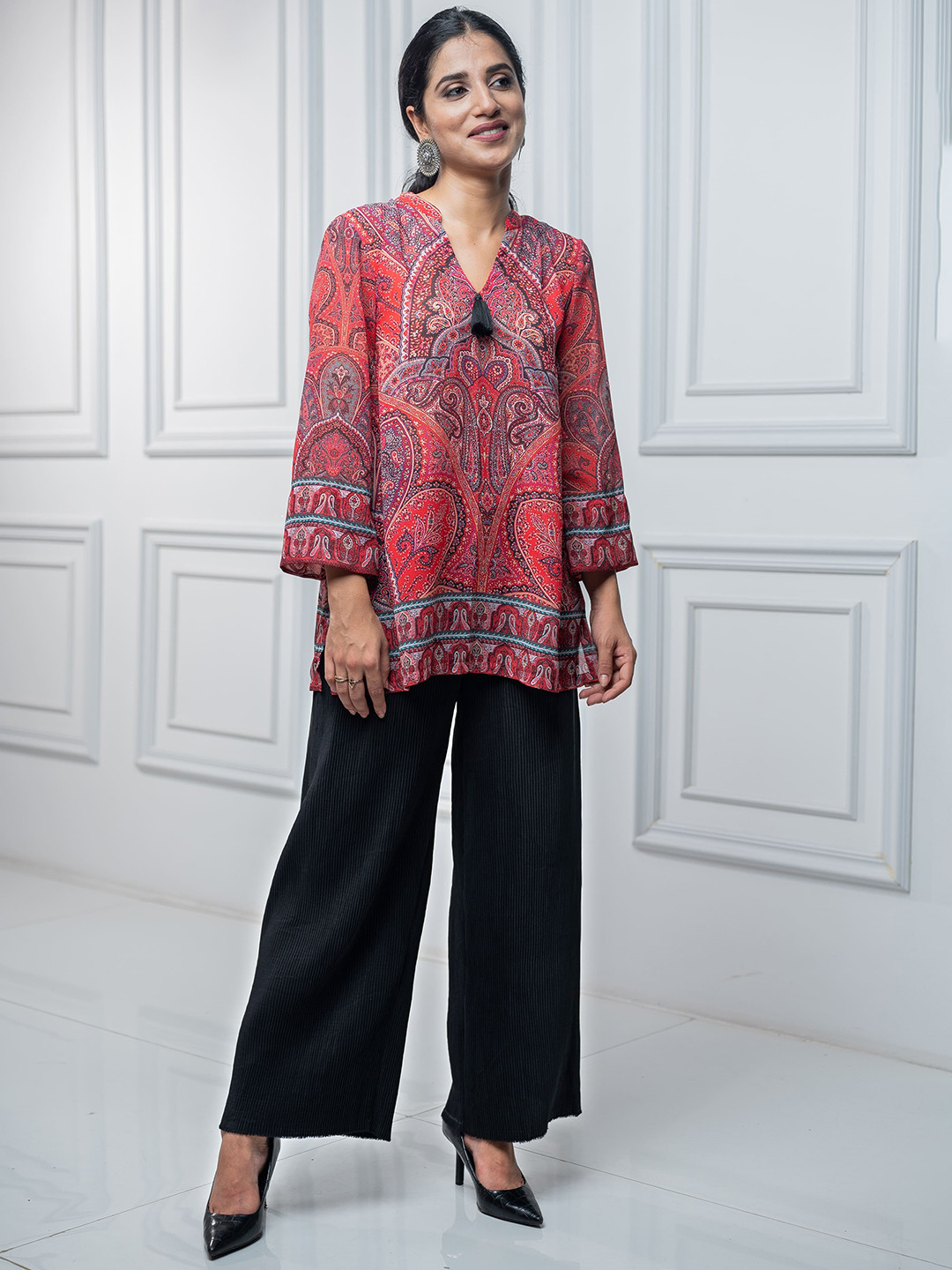 

INCHING INDIA Ethnic Motifs Printed Kurti With Pleated Palazzos, Red