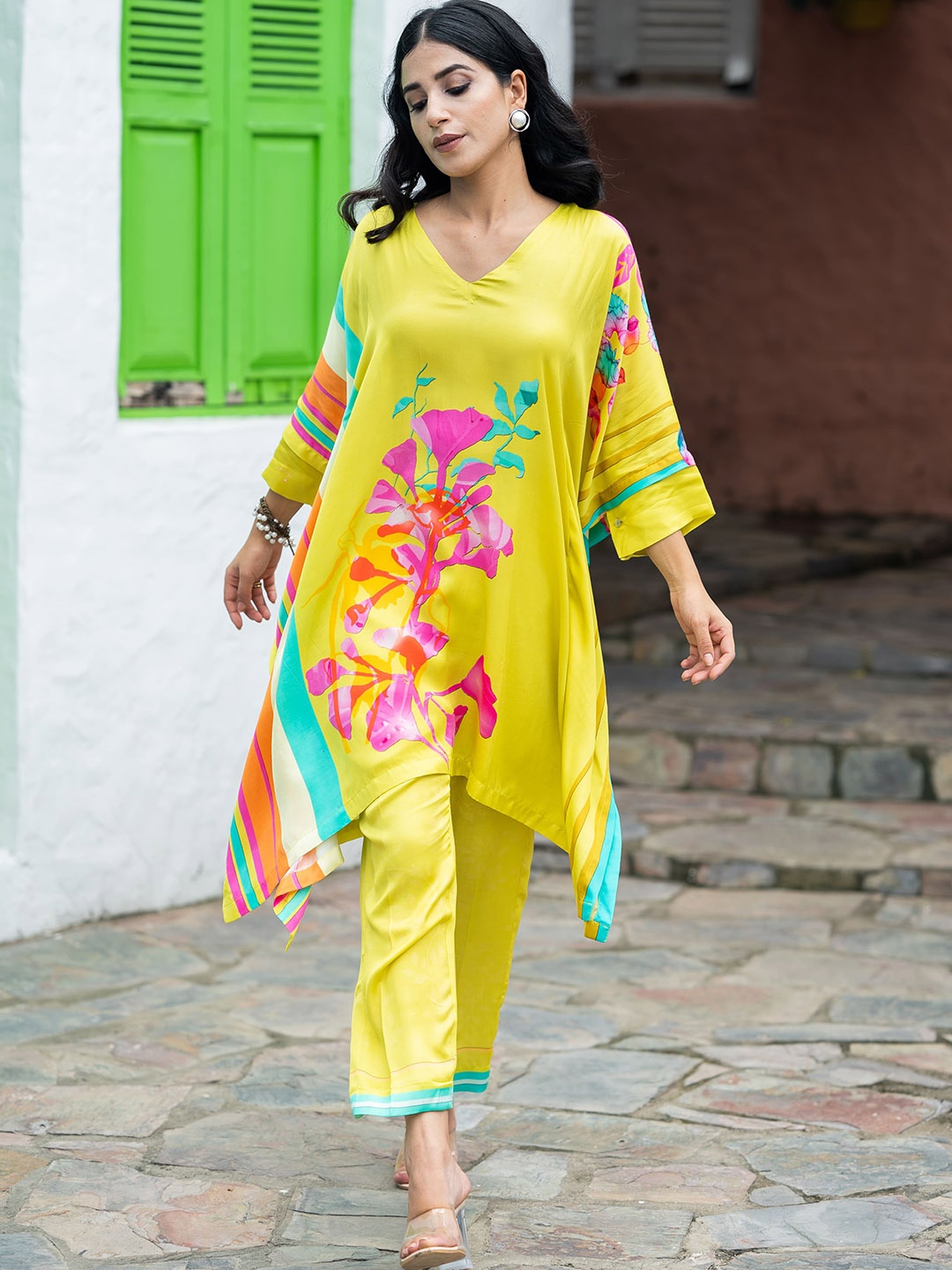 

INCHING INDIA Floral Printed A-Line Kurta With Trousers, Yellow