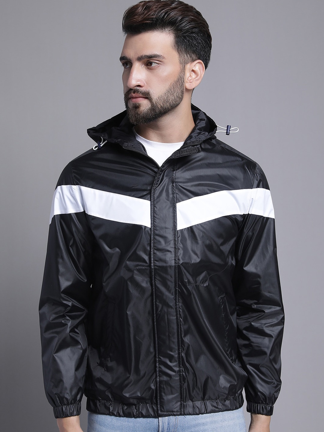 

HOUSE OF VEDAS Men Black Striped Windcheater and Water Resistant Outdoor Puffer Jacket