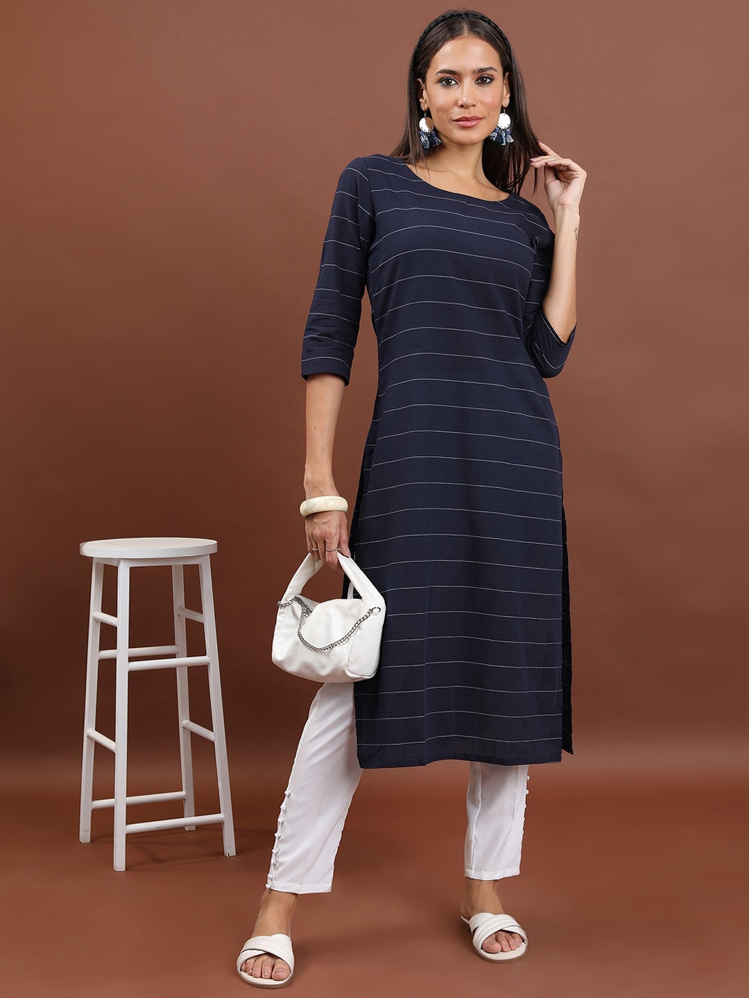 

Vishudh Women Striped Pure Cotton Straight Kurta, Navy blue