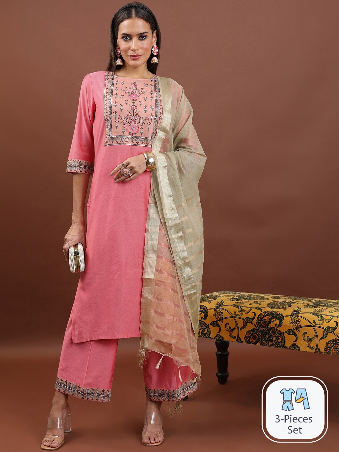 

Vishudh Floral Yoke Design Regular Kurta with Palazzos & With Dupatta, Pink