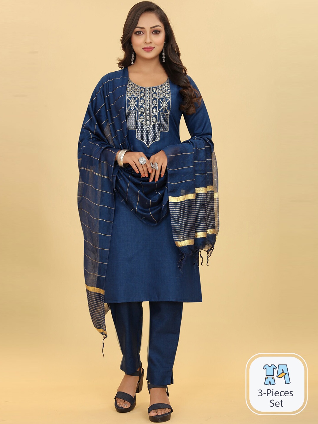 

Riti Ethnic Motifs Embroidered Straight Sequinned Kurta With Trousers & With Dupatta, Teal