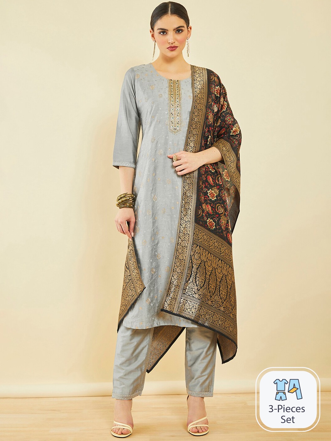 

Soch Floral Embroidered Zari Regular Kurta & Trousers With Dupatta, Grey