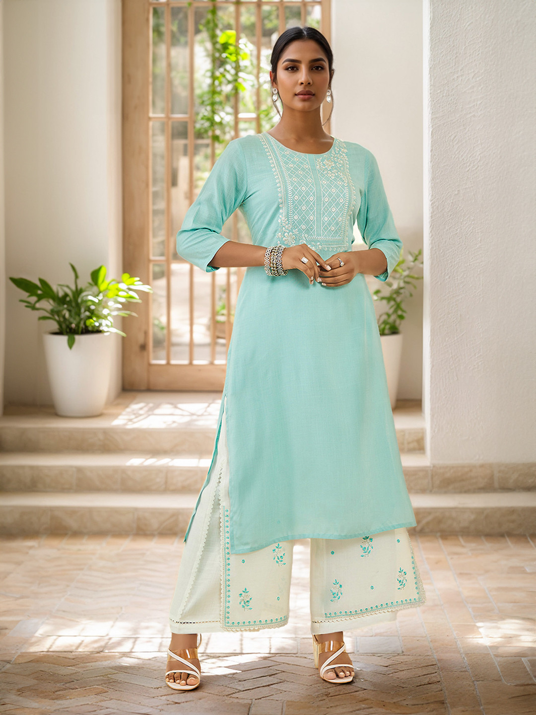 

Soch Ethnic Motifs Embroidered Thread Work Kurta With Palazzos, Blue