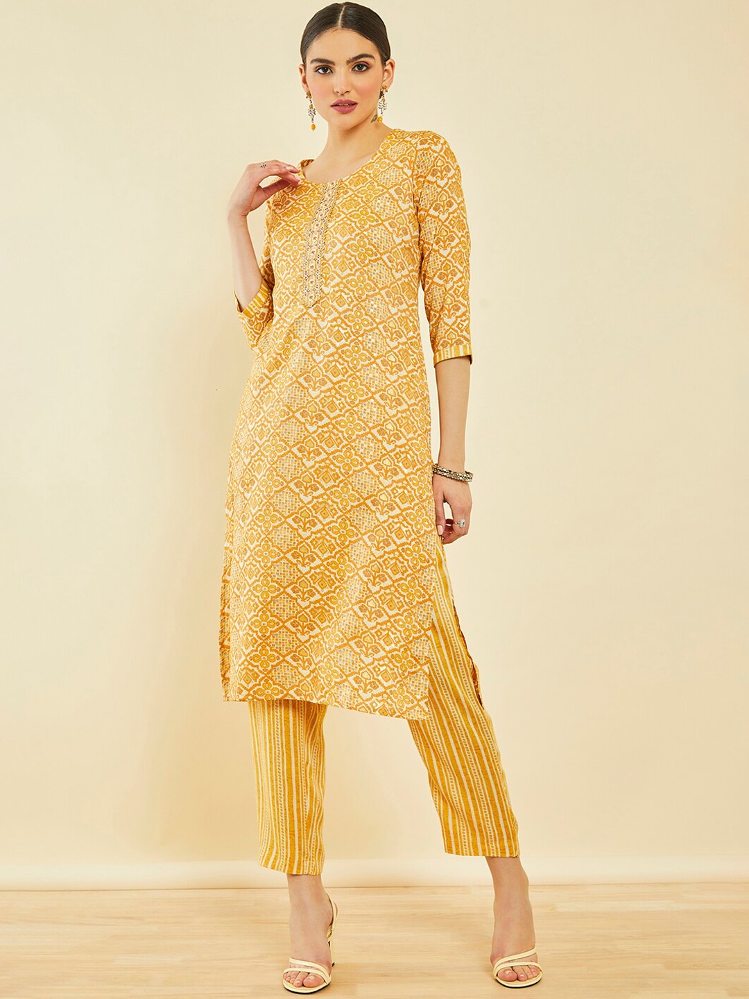 

Soch Ethnic Motifs Printed Gotta Patti Kurta & Trousers, Mustard