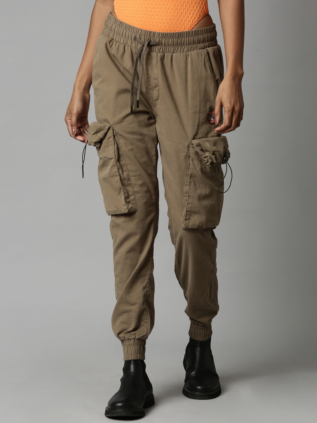 

Breakbounce Women Classic Slim Fit Mid Rise Plain Cotton Cargos, Olive