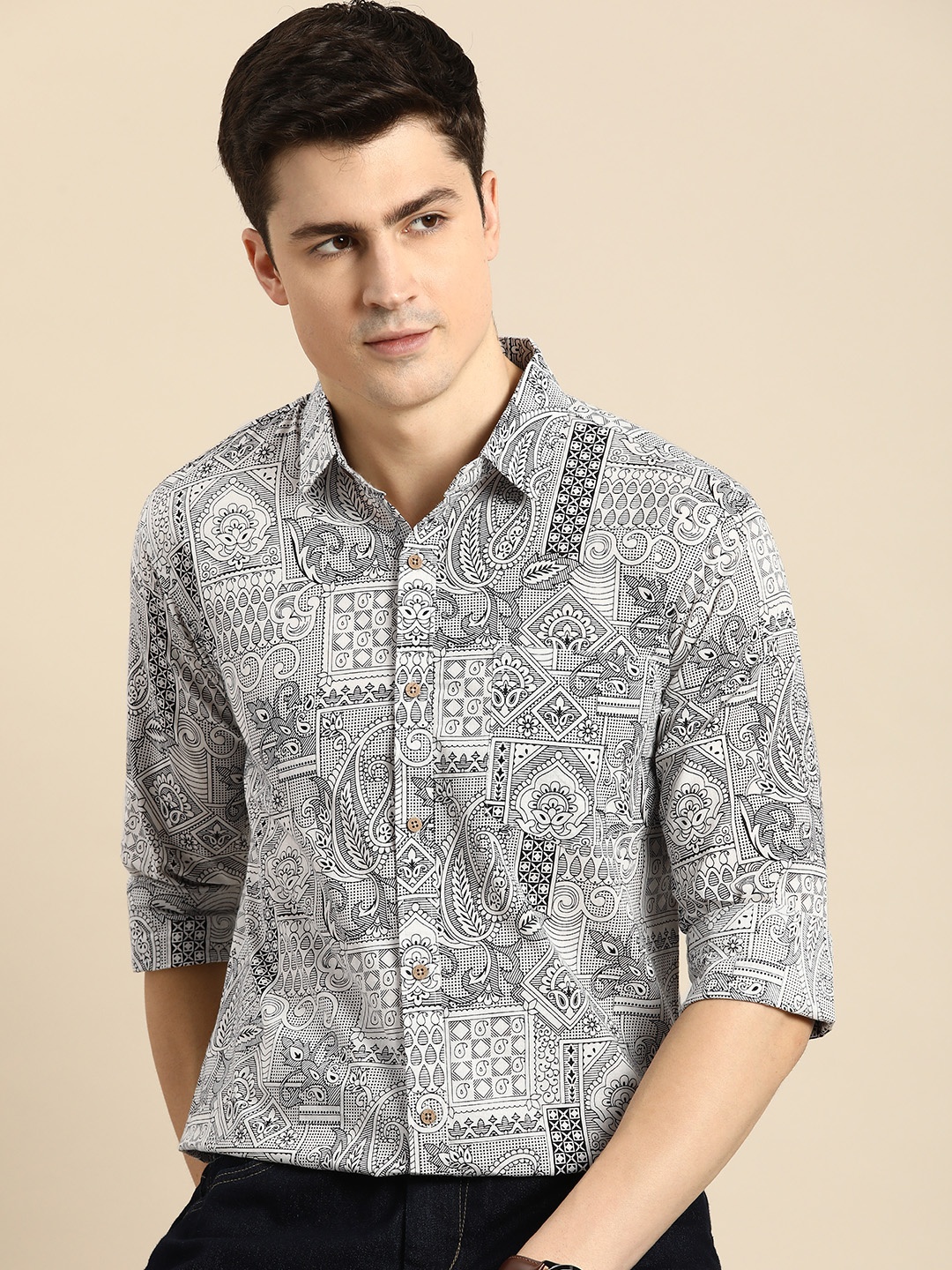 

Anouk Men Relaxed Ethnic Motifs Printed Pure Cotton Casual Shirt, White