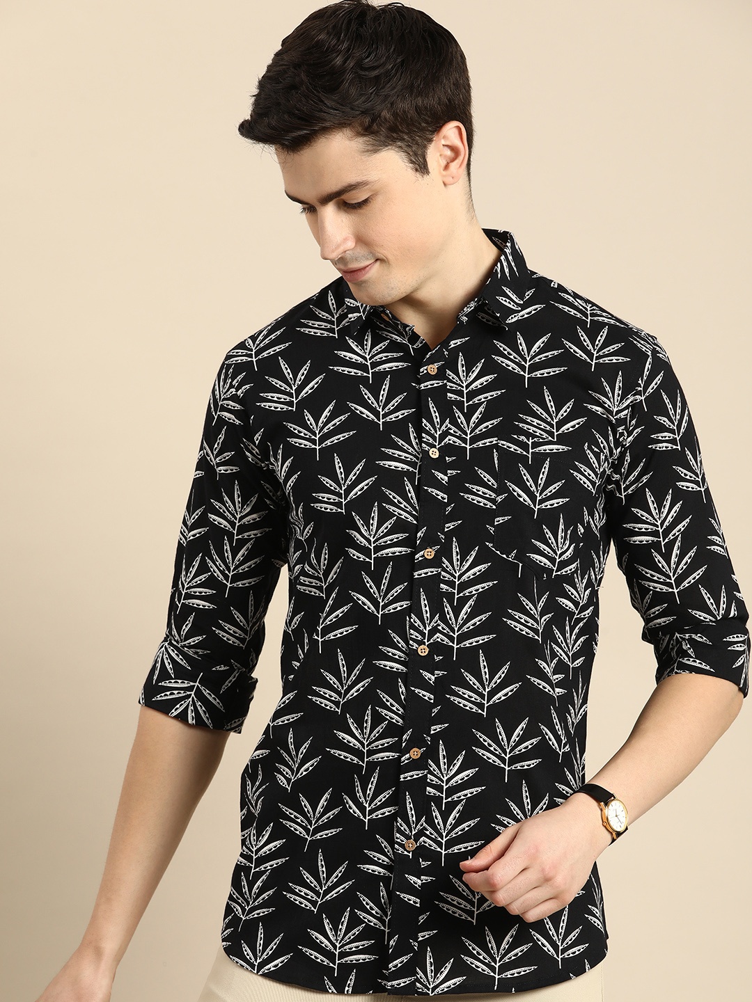 

Anouk Men Relaxed Floral Printed Pure Cotton Casual Shirt, Black