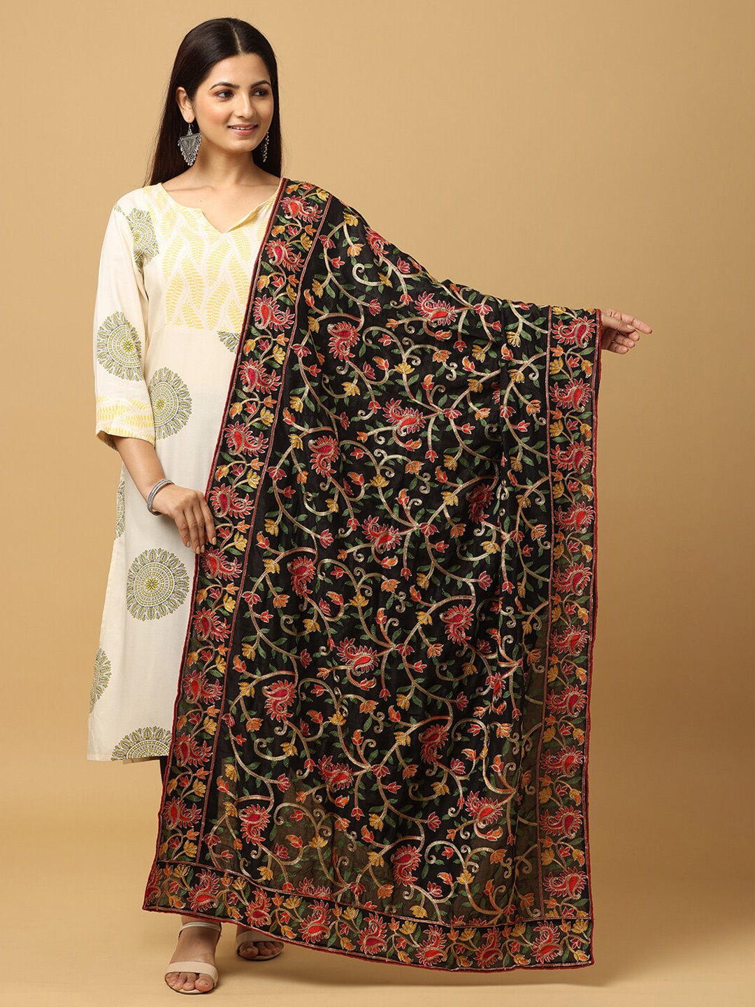 

VASTRANAND Ethnic Motifs Embroidered Dupatta With Thread Work, Black