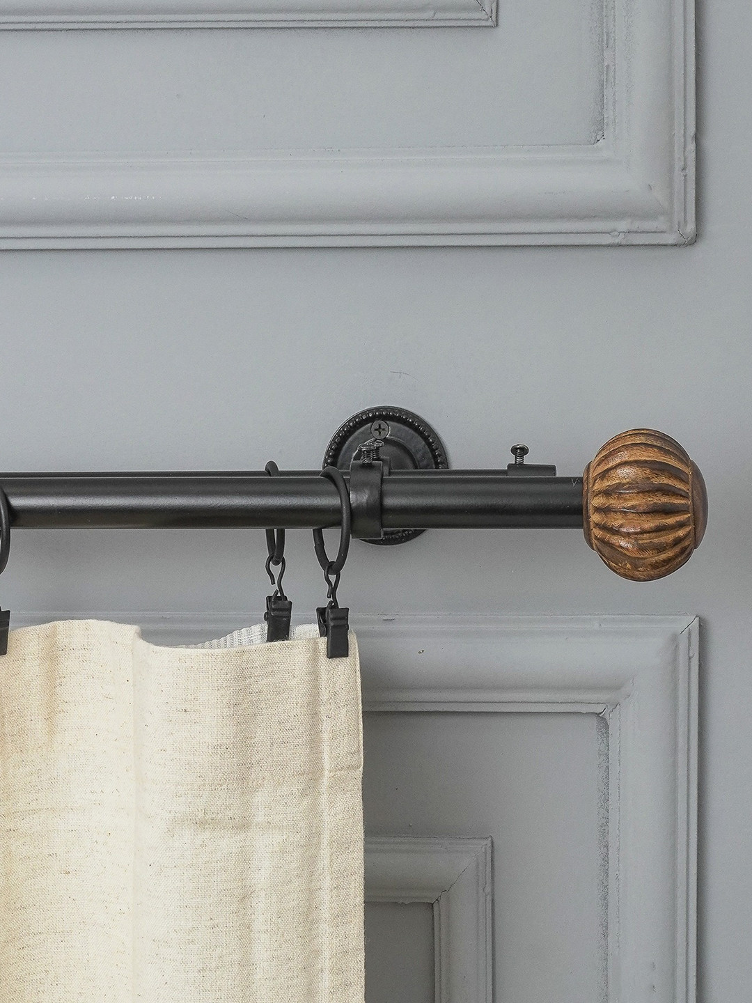 

The Decor Mart Black Iron Curtain Rods With Brackets