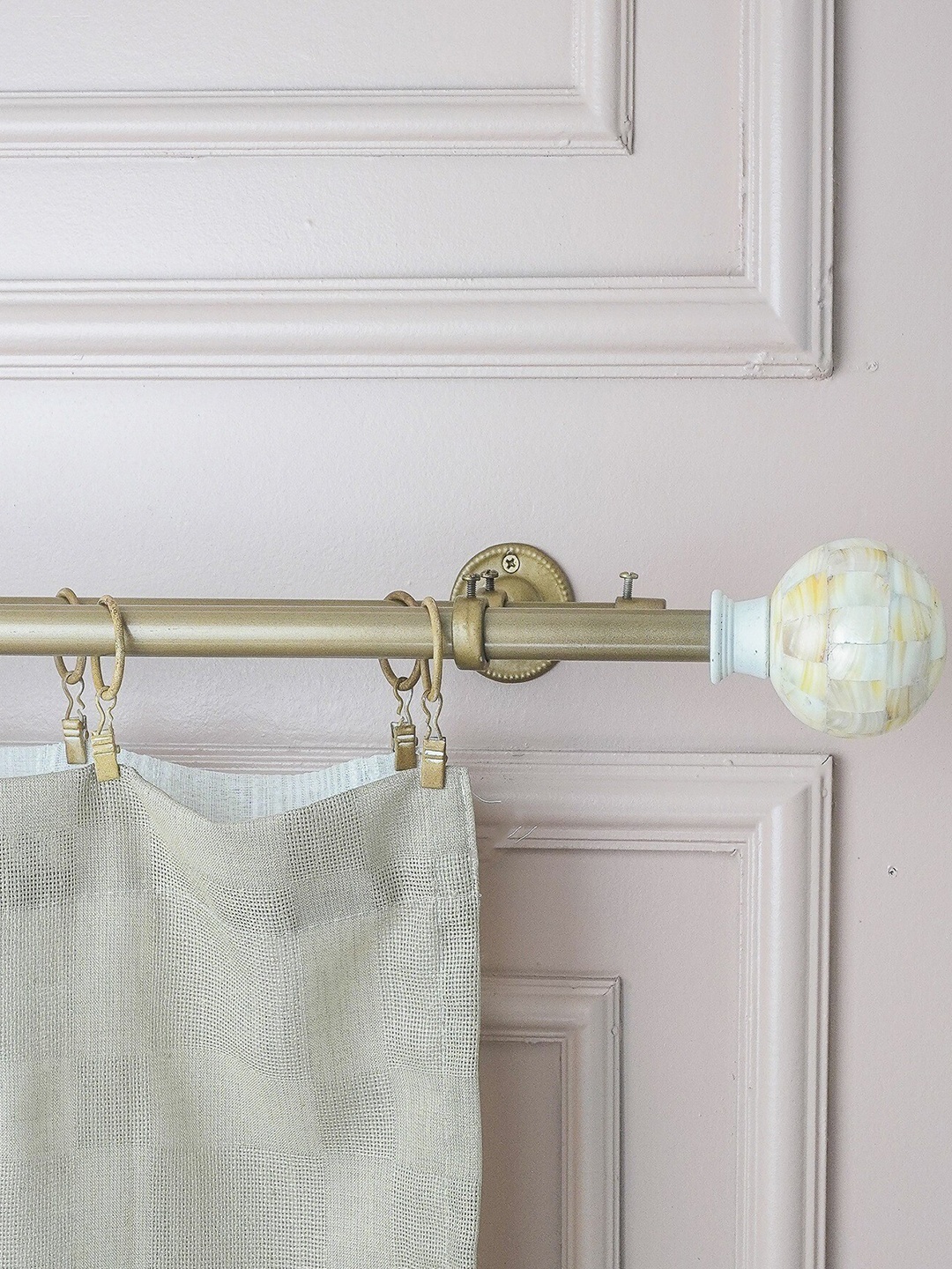 

The Decor Mart Beige Iron Curtain Rods With Brackets, Gold