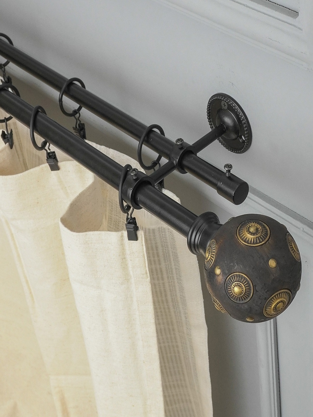 

The Decor Mart Black Iron Curtain Rods With Brackets