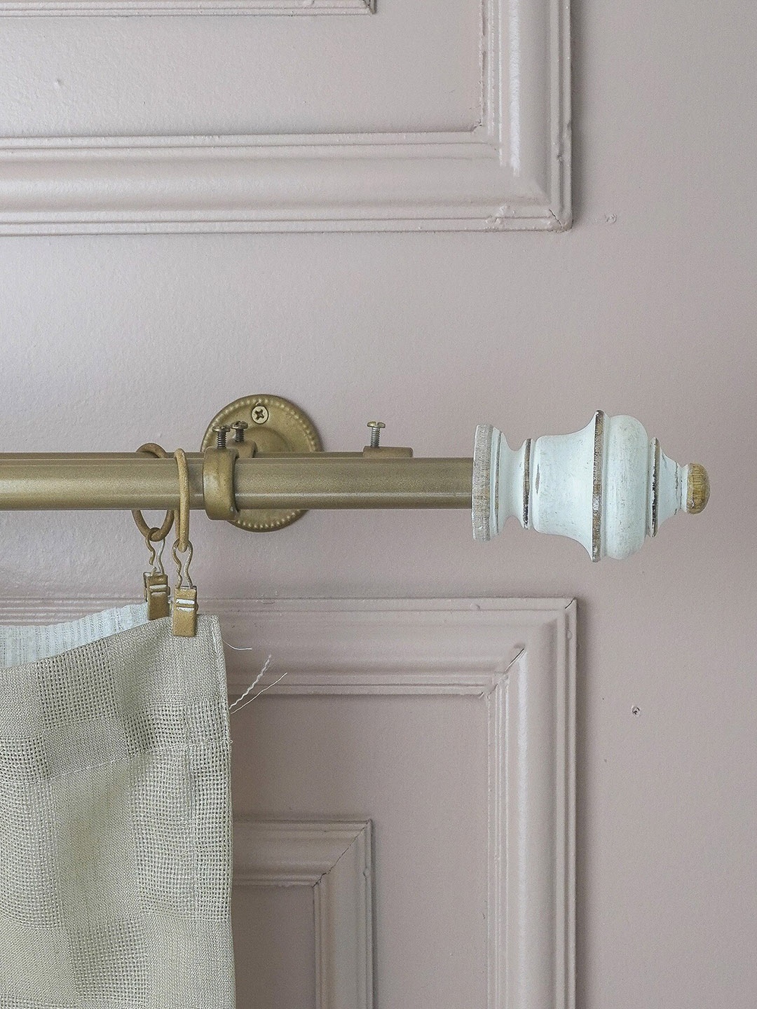 

The Decor Mart Beige Iron Curtain Rods With Brackets