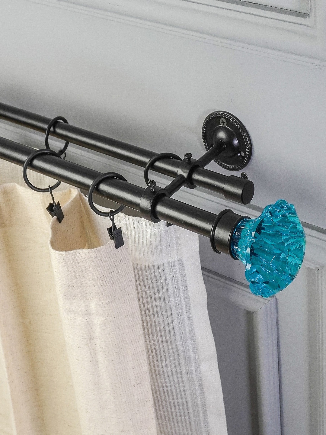 

The Decor Mart Black & Blue Iron Curtain Rods With Brackets