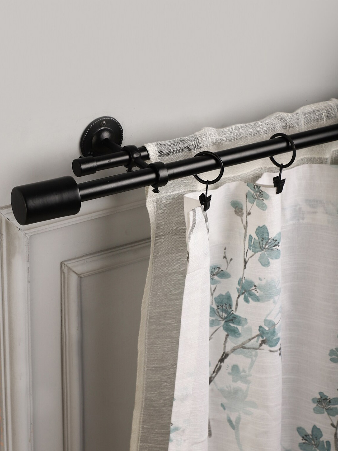 

The Decor Mart Black Iron Curtain Rods With Brackets