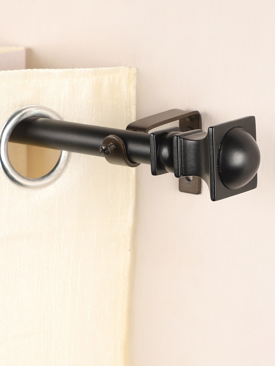 

The Decor Mart 2-Pcs Black Extendable Curtain Rods With Brackets