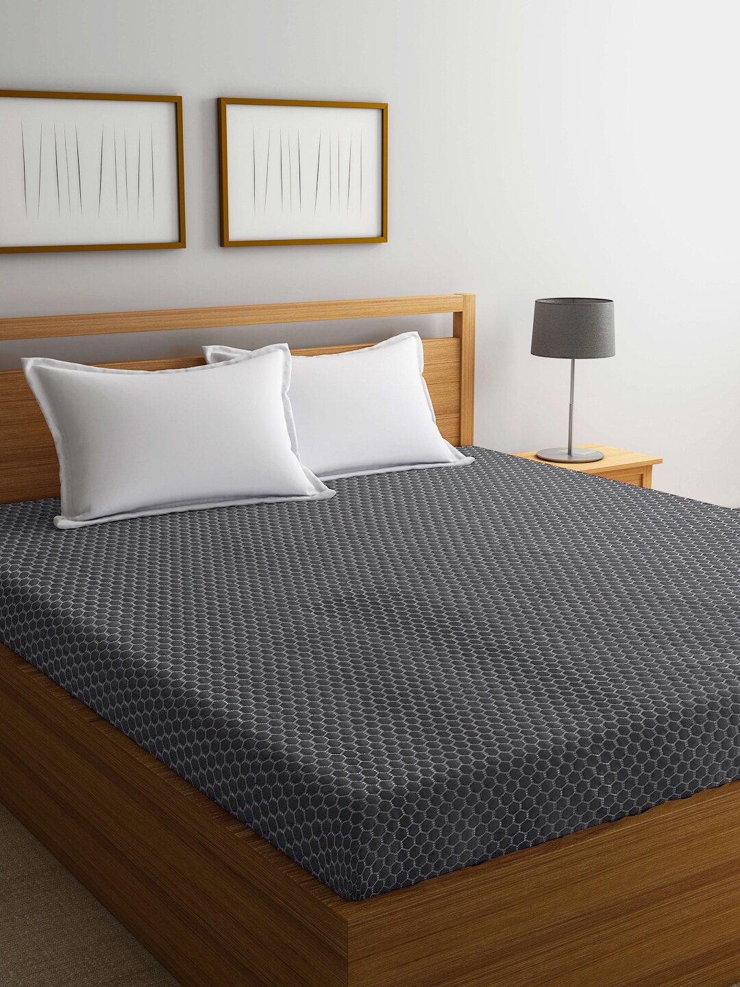

FABINALIV Grey & White Printed 300 GSM King Bed Waterproof Mattress Protector