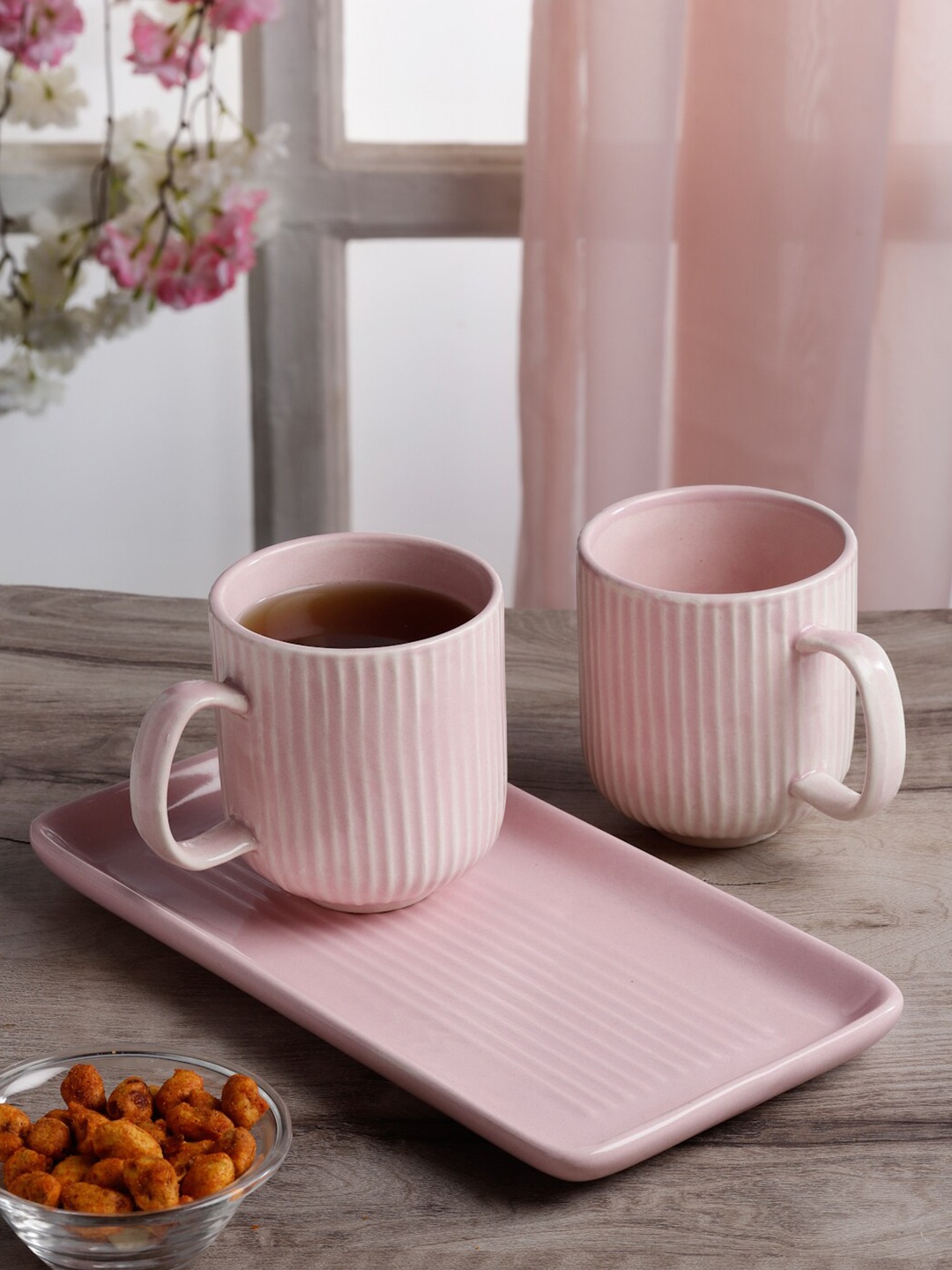 

Arrabi Pink 3 Pieces Textured Ceramic Glossy Mugs With Tray 220ml