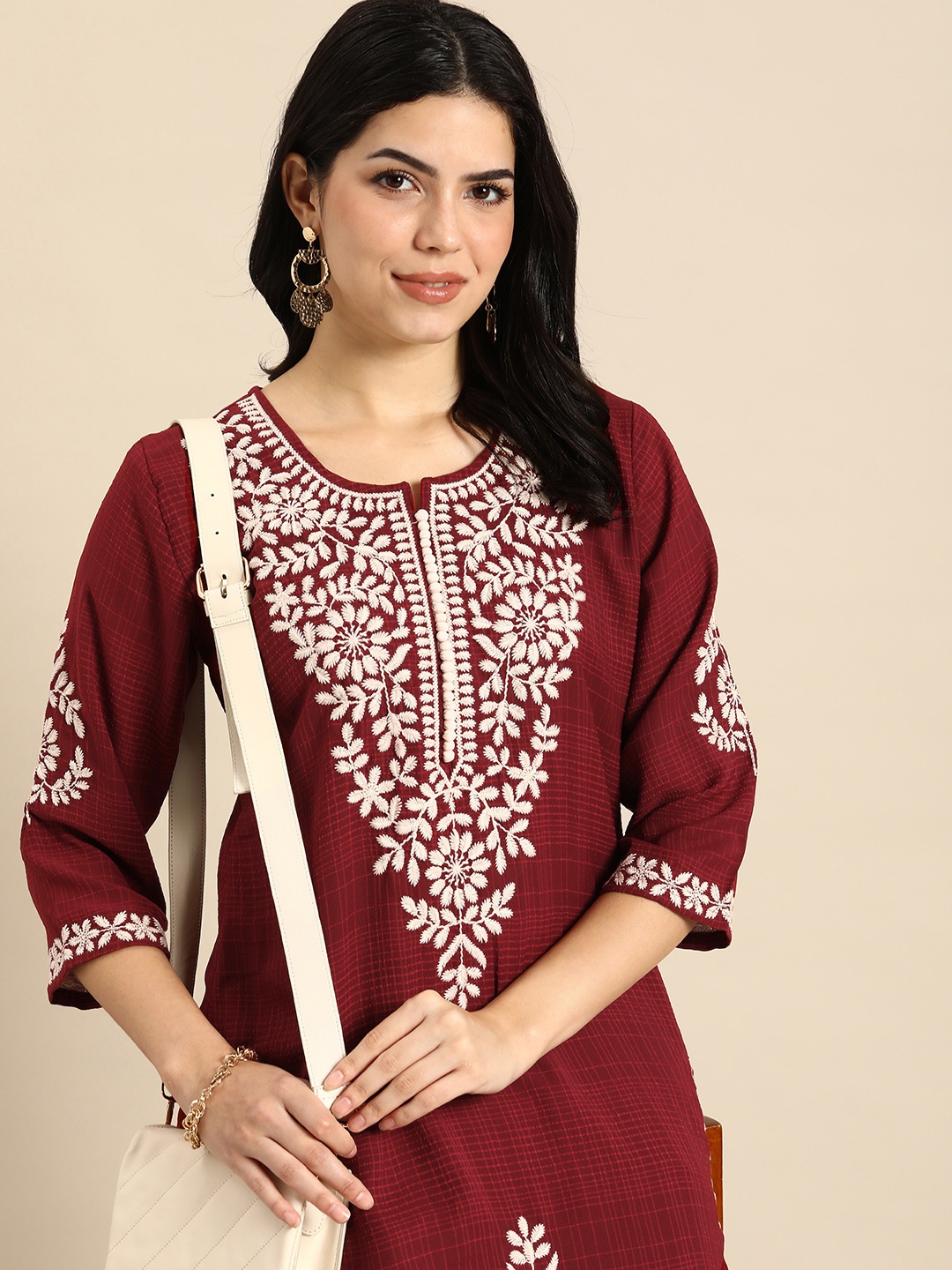 

Anouk Women Ethnic Motifs Embroidered Thread Work Kurta, Maroon